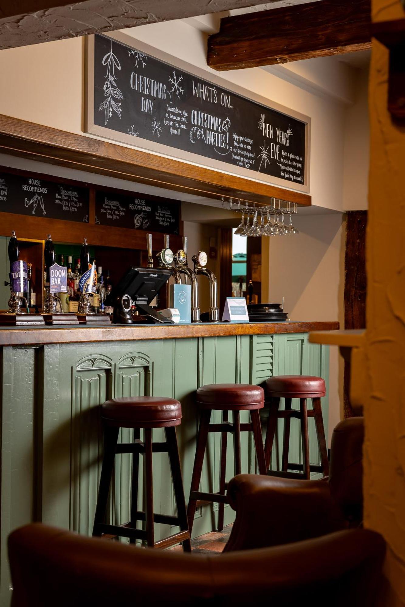 The Olde Coach House Inn Ashby Saint Ledgers Bagian luar foto