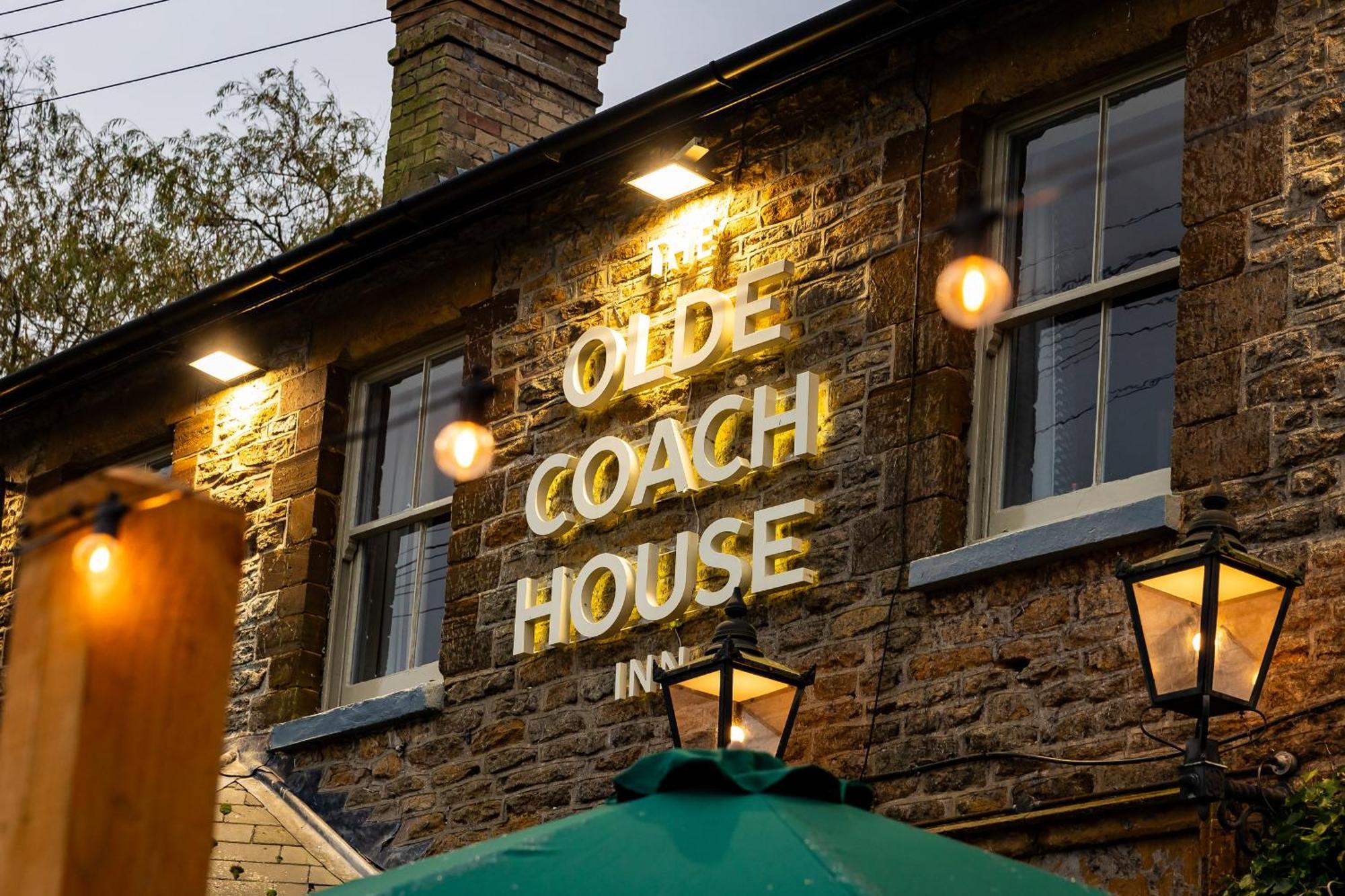 The Olde Coach House Inn Ashby Saint Ledgers Bagian luar foto