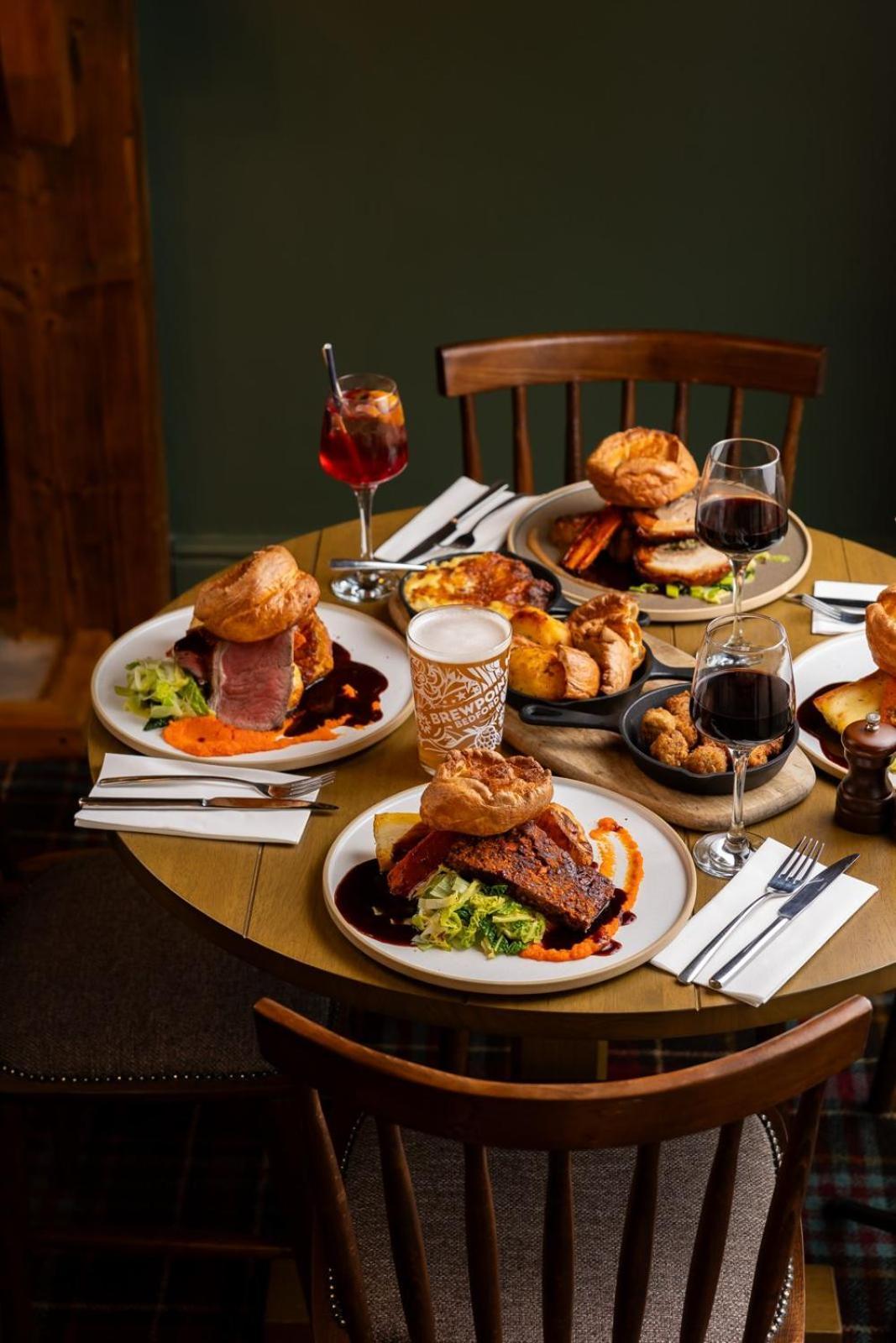 The Olde Coach House Inn Ashby Saint Ledgers Bagian luar foto