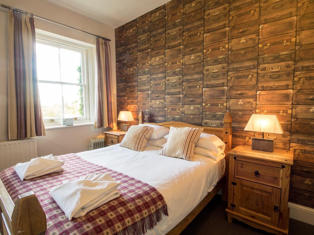 The Olde Coach House Inn Ashby Saint Ledgers Bagian luar foto