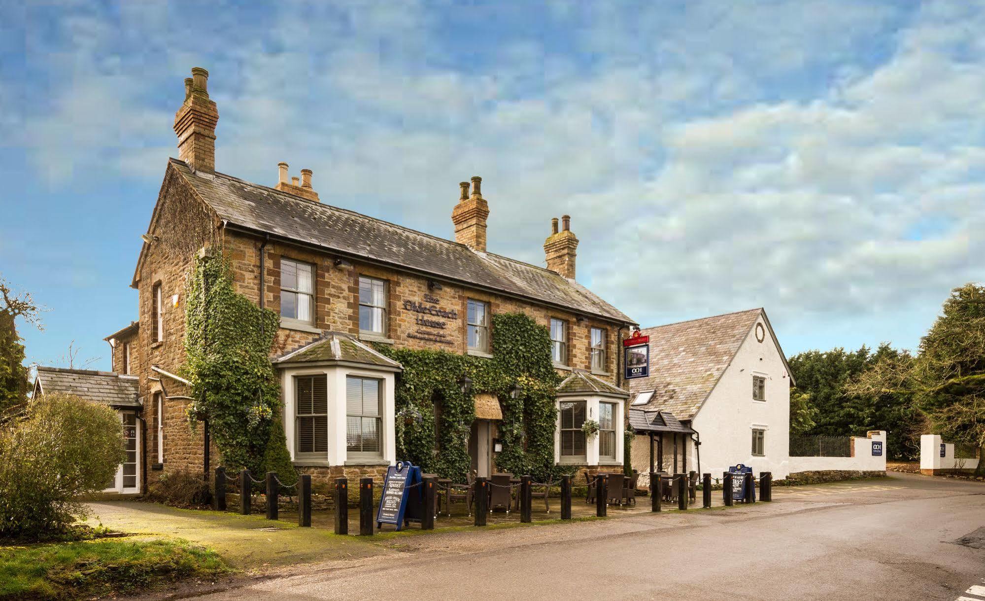 The Olde Coach House Inn Ashby Saint Ledgers Bagian luar foto